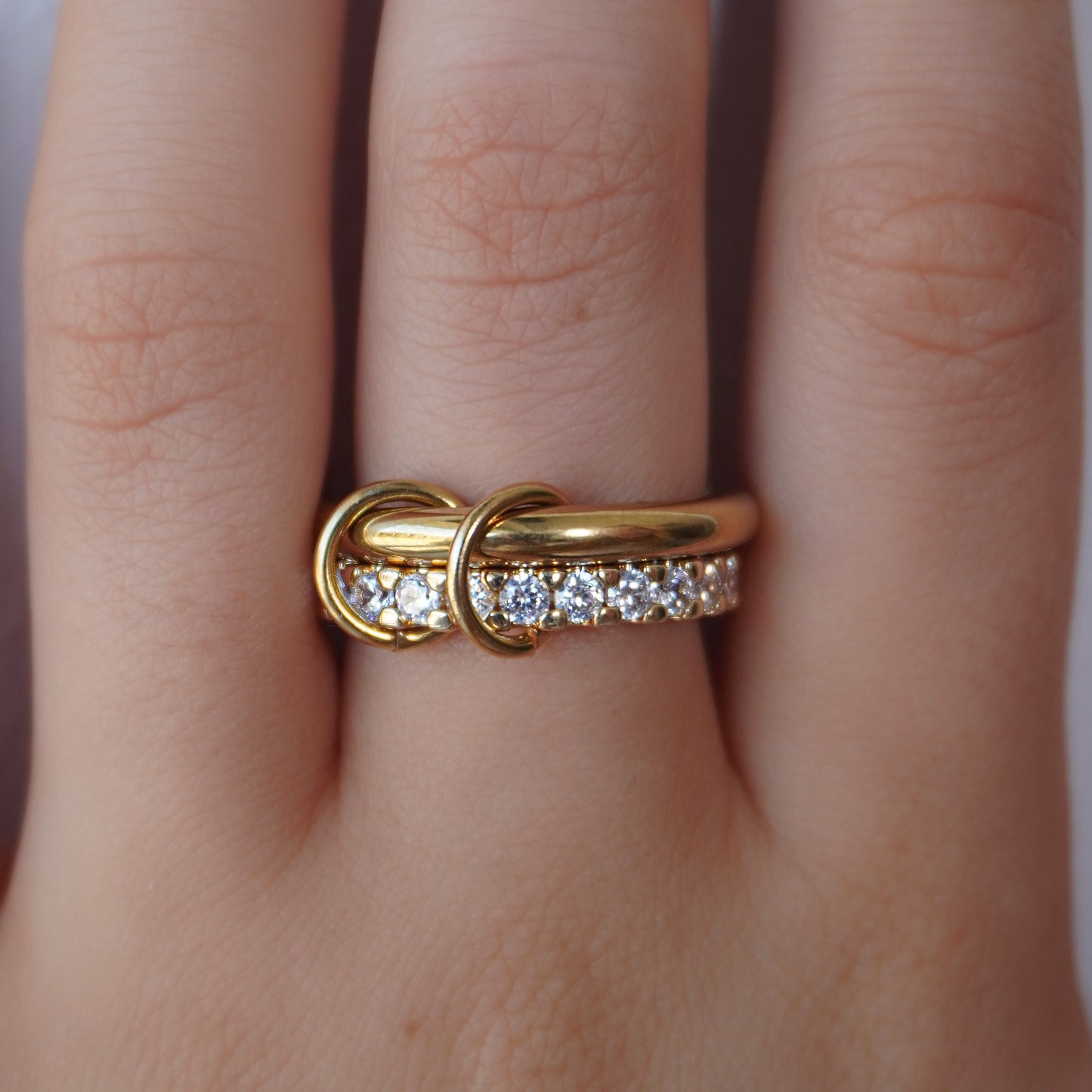 Lost in Hollywood Ring