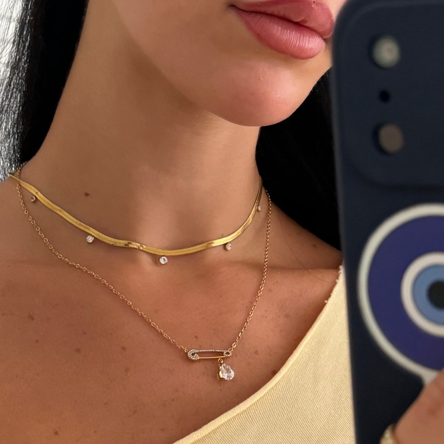 Shiny Pin Necklace