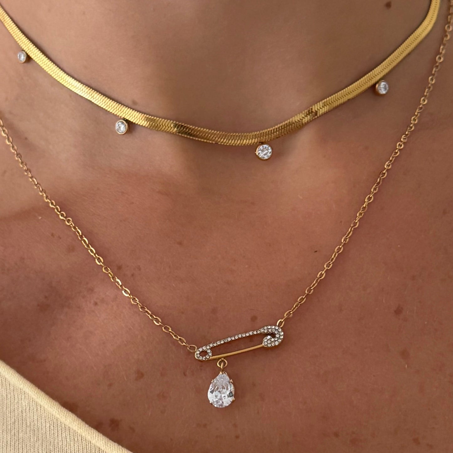 Shiny Pin Necklace