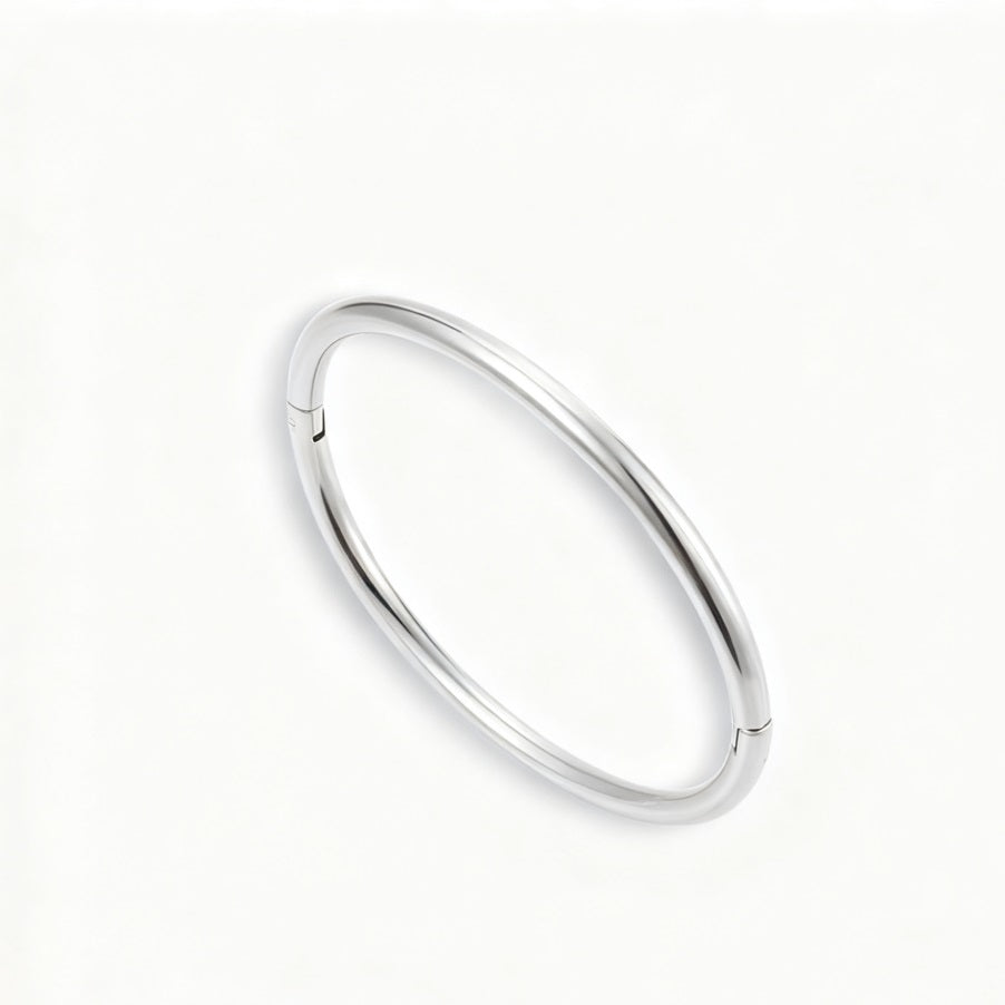 Lia Bangle