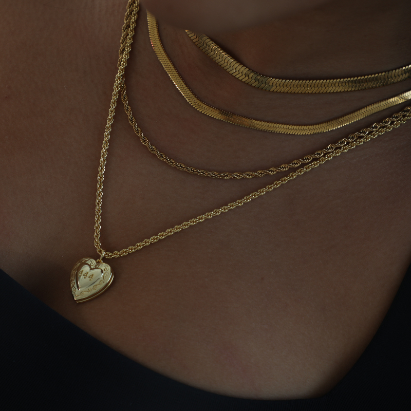 Shining Snake Choker Necklace 3.0