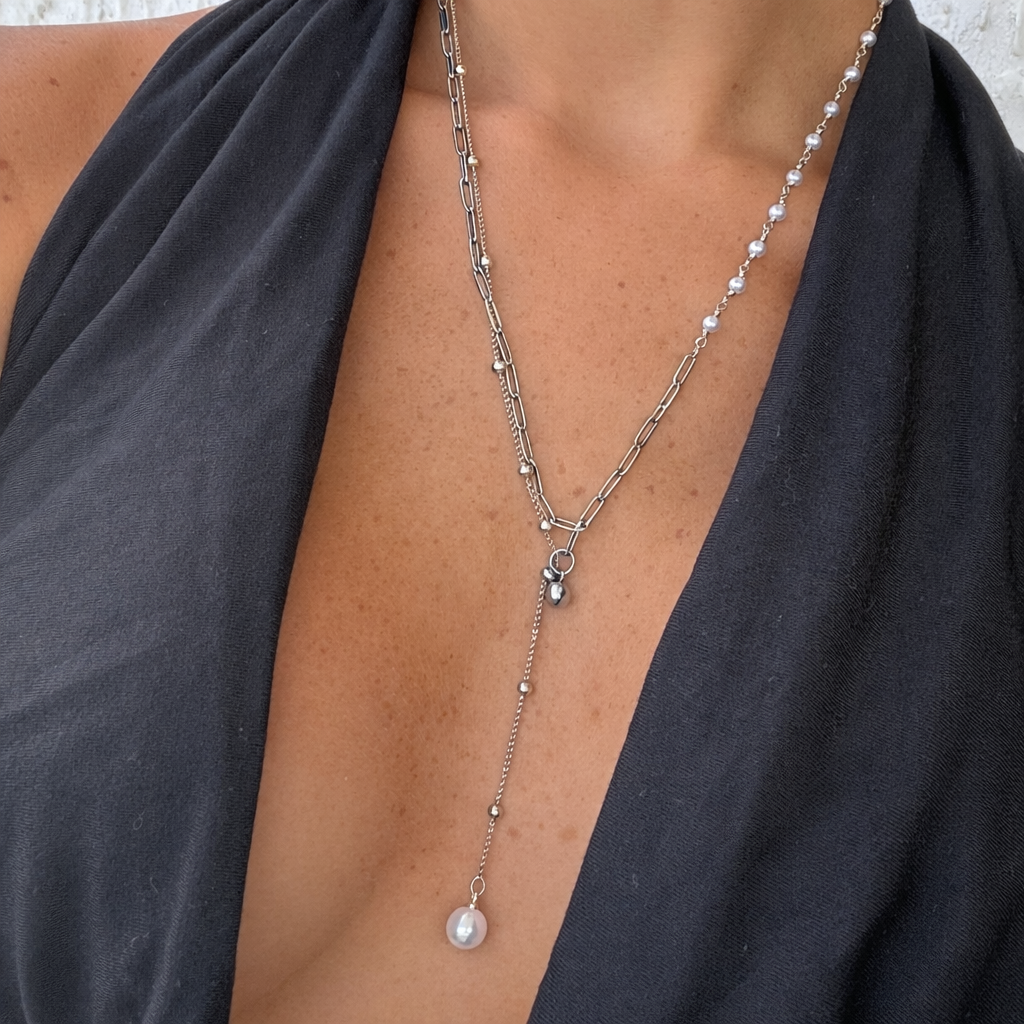 Sweet Glow Lariat Necklace